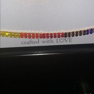 Women’s choker ...